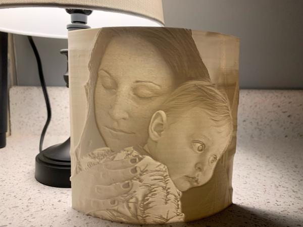 Lithophanes: Customizable photo - PLA